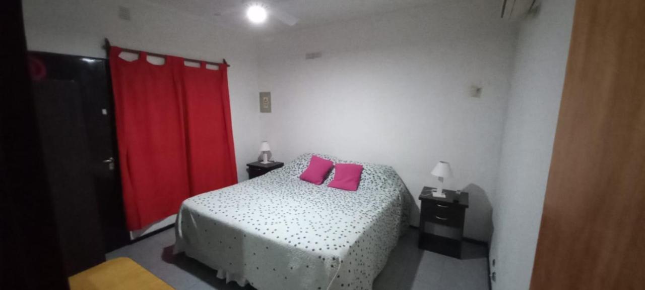 Apartamentos Willy - En Zona Residencial Con Estacionamiento Mendoza Extérieur photo