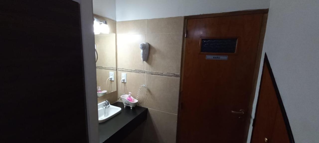 Apartamentos Willy - En Zona Residencial Con Estacionamiento Mendoza Extérieur photo