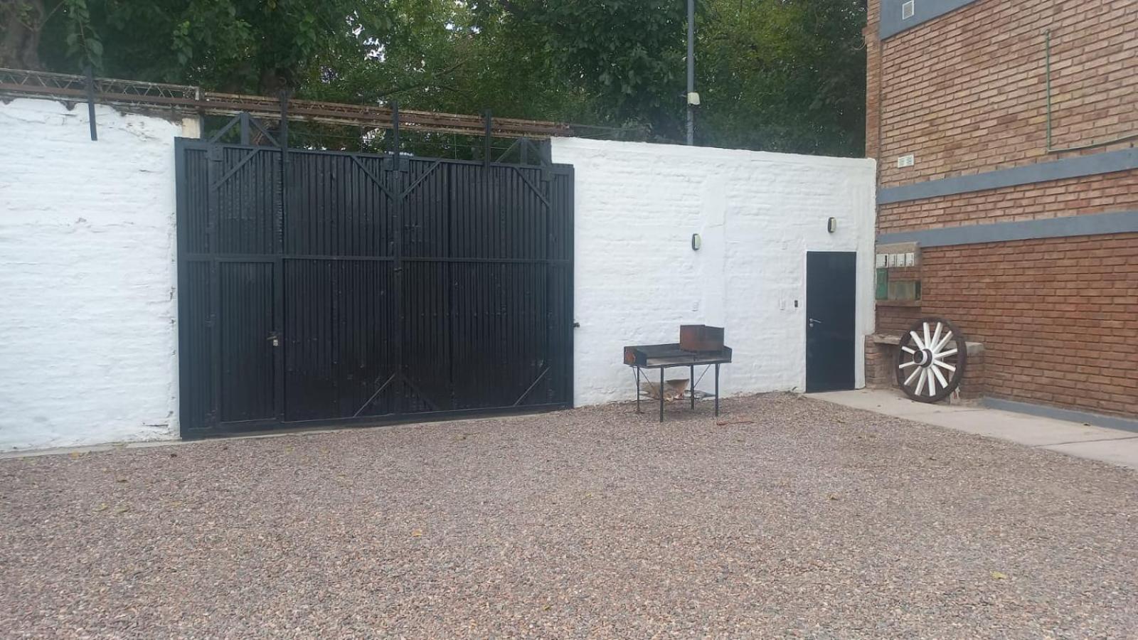 Apartamentos Willy - En Zona Residencial Con Estacionamiento Mendoza Extérieur photo
